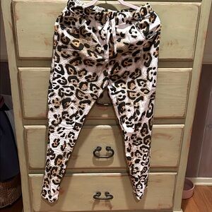 Venti 6 Excellent Consition Leopard Print Joggers, Made in Italy So fun Size S